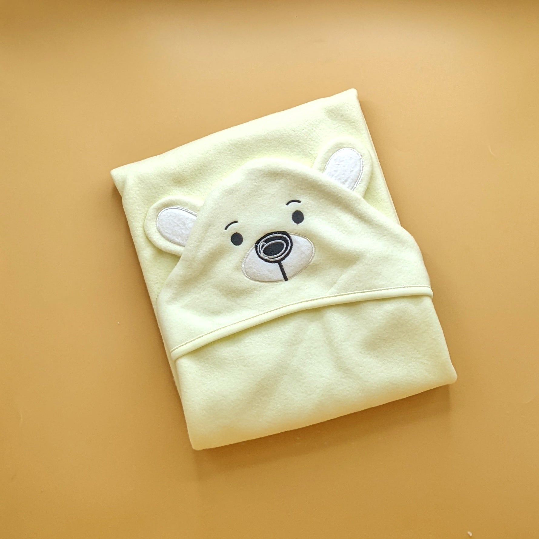 Hooded Wrapping Sheet/Blanket - Winter - Bear 🐻 Baby Shaark